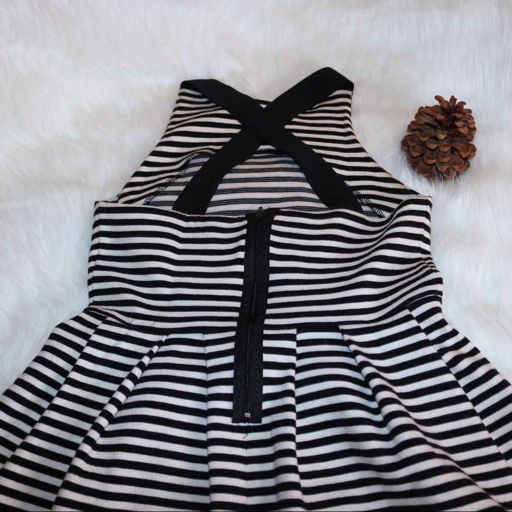 Authentic American Heritage B&W Striped Dress - Picture 5 of 6